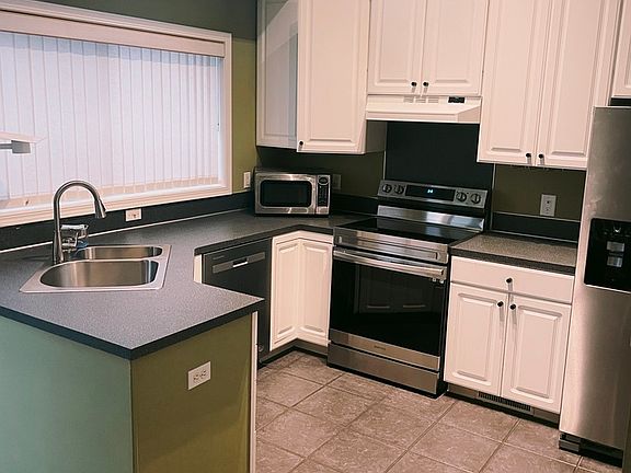 2nd image of 4715 Meadow Lake Dr SE