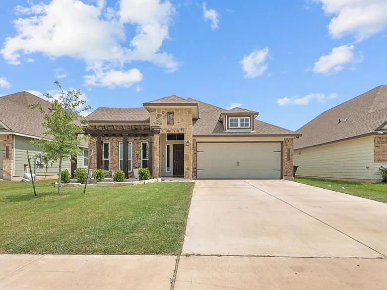 7005 McGregor Loop — Photo 3
