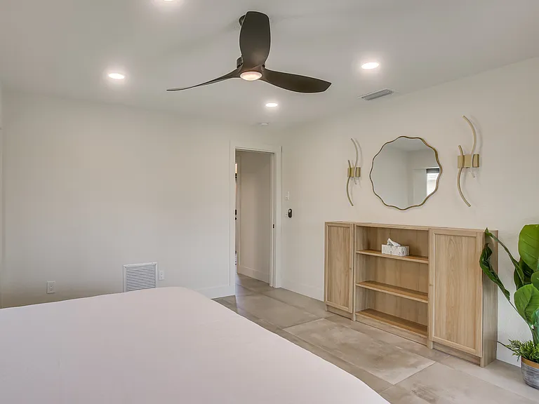 5133 Latham Ter — Photo 12