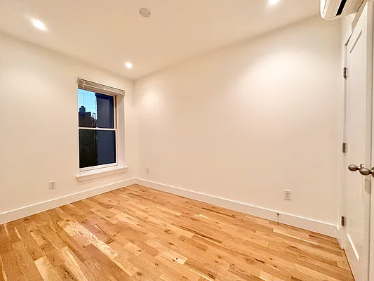 Rented by Compass | media 11