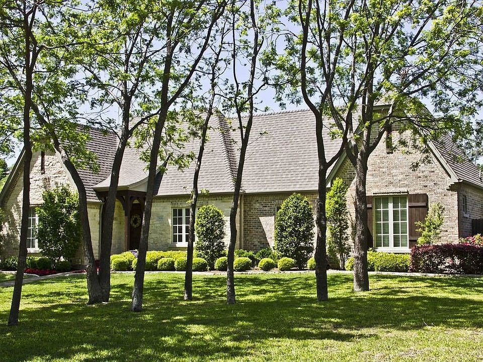 1st image of 2906 Riverhollow Ct