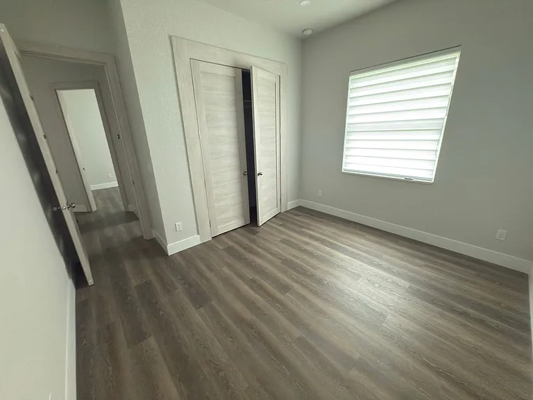 5150 Jessamine Ave — Photo 17