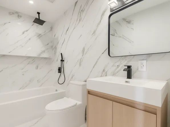 225-06 Mentone Avenue image 8 of 23