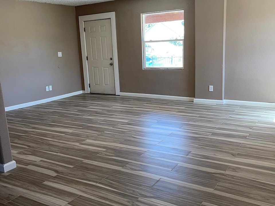 1st image of 808 W 17th St