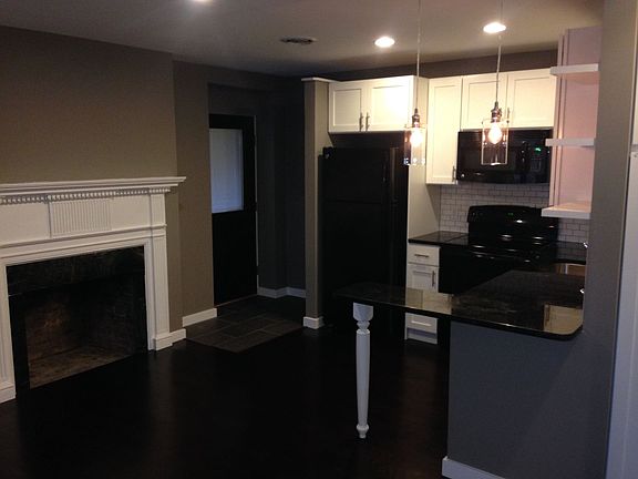 4th image of 200 Bridge St #6