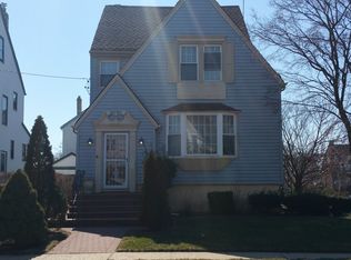 120 Ave 218 St, Cambria Heights, NY