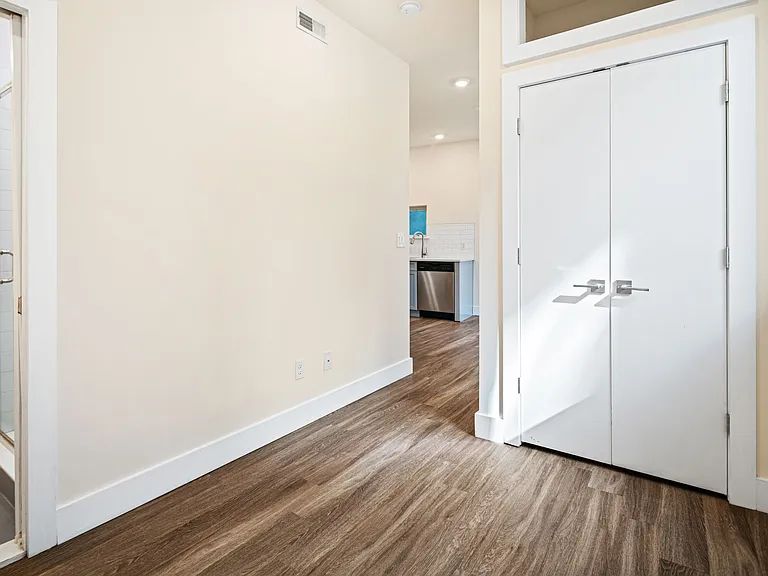 1836 Frankford Ave #4 — Photo 3