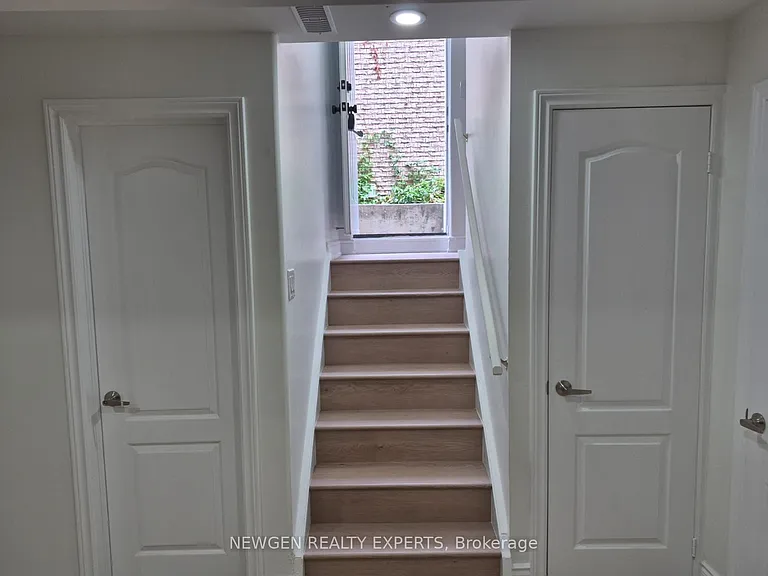 2878 Rainwater Dr #LEGAL BASEMENT — Photo 4