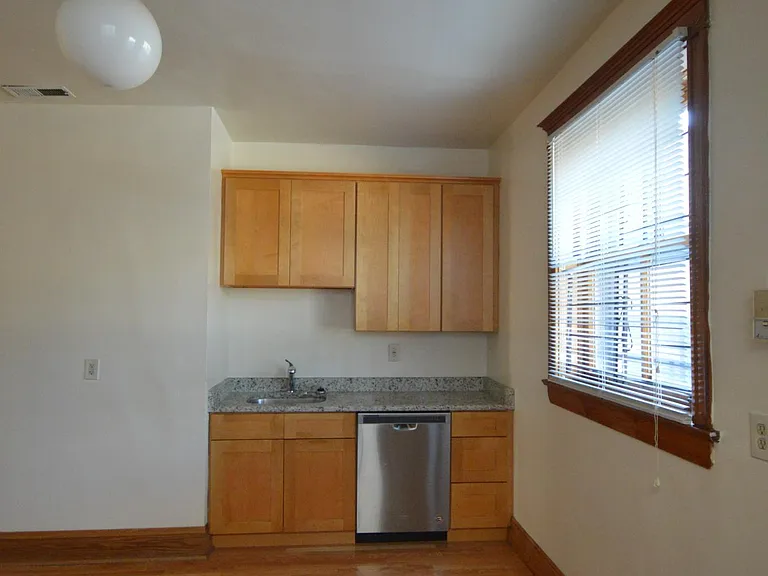 852 W Waveland Ave #3 — Photo 11