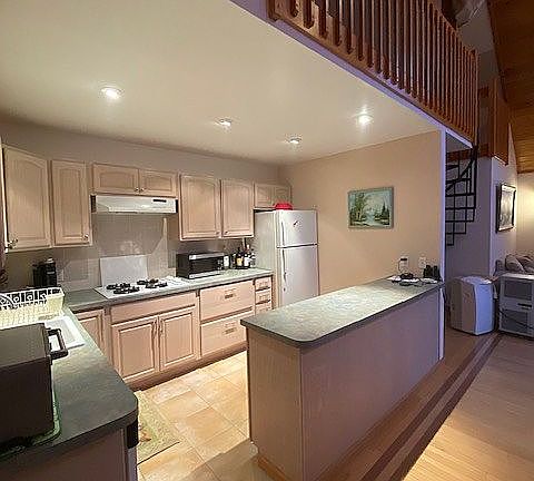 Kitchen, 2nd story    