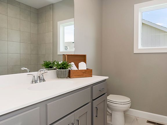 7th image of this home
