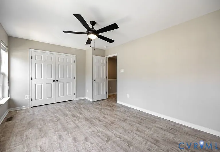 2805 Queensland Dr — Photo 17
