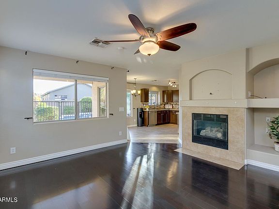 3rd image of 1773 E Carla Vista Dr