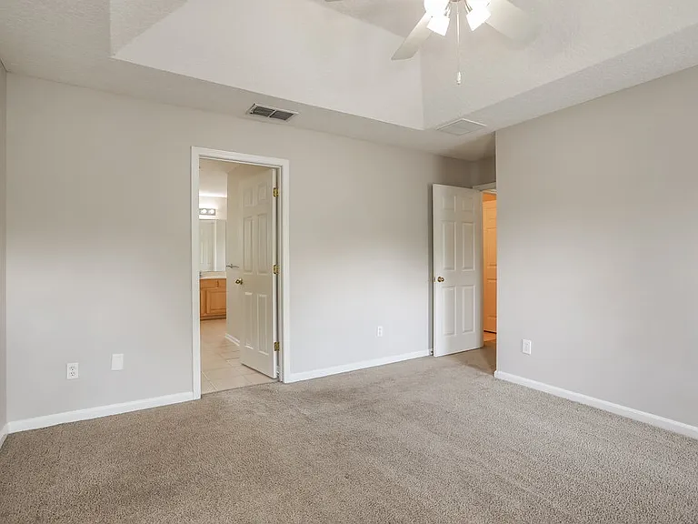 341 W Tropical Trce — Photo 10