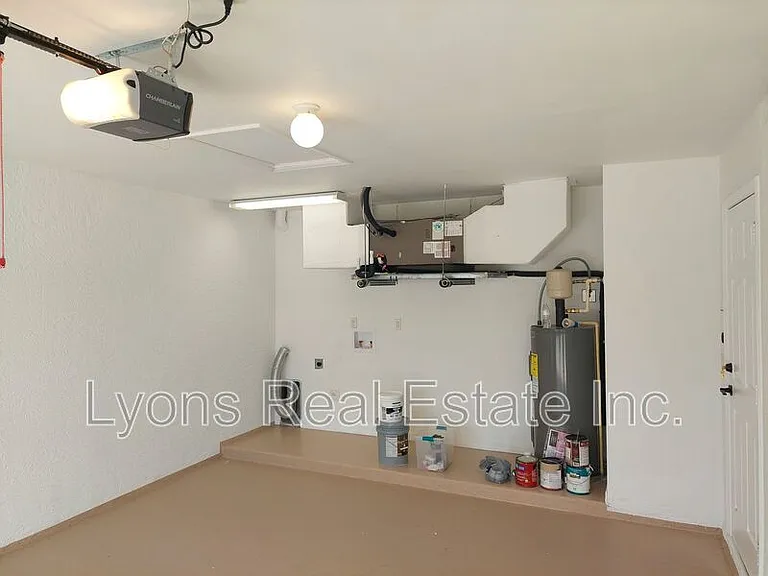 611 SE 5th St — Photo 16