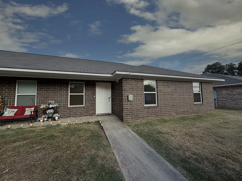 1204 Ferguson St #2