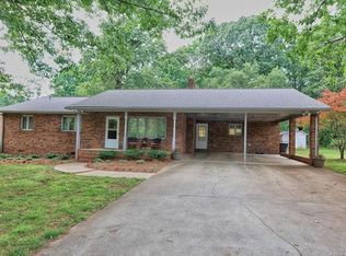 2705 E Broad St, Statesville, NC 28625