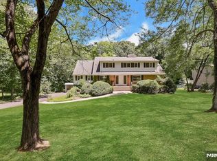 64 Overlook Dr, Woodcliff Lake, NJ 07677