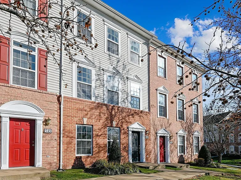 543 Ensemble Ct — Photo 3