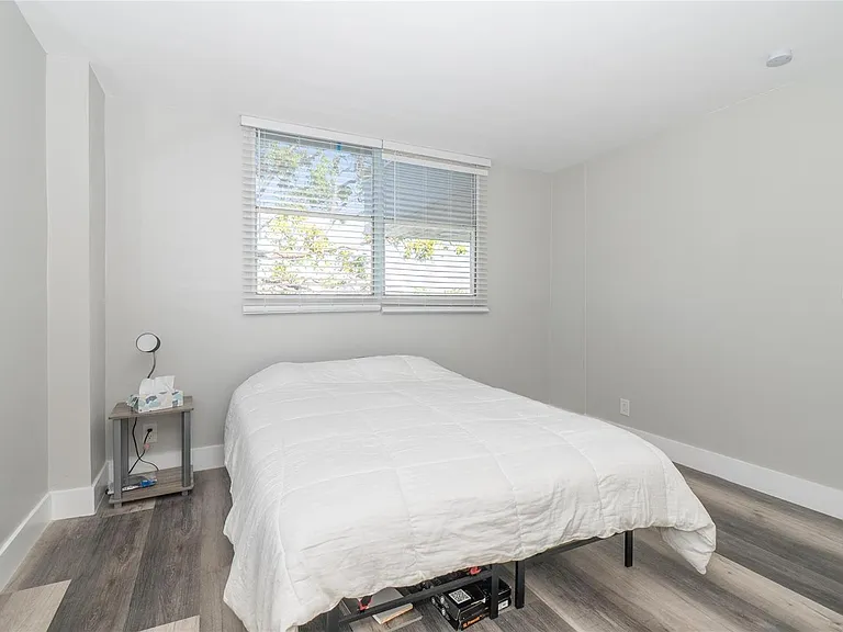 119 Royal Park Dr #4H — Photo 18