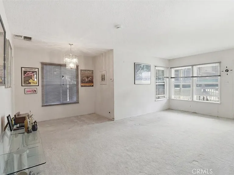 2103 Harriman Ln — Photo 14