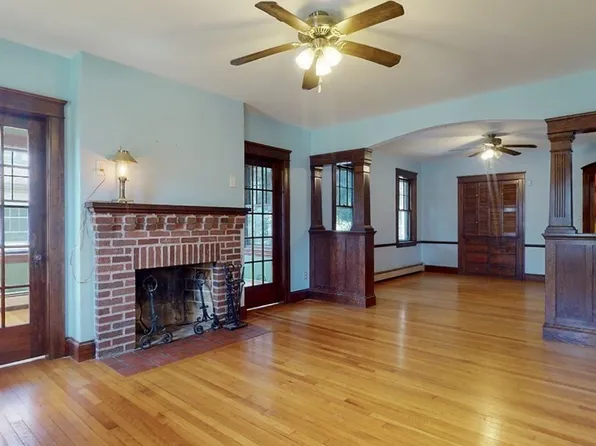 171 June St, Worcester, MA 01602