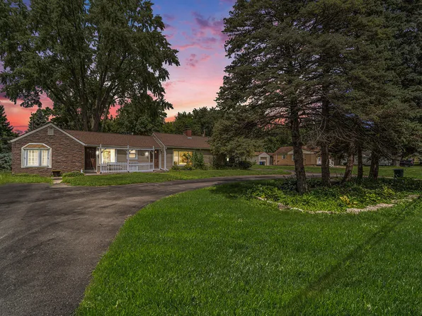 27030 W Six Mile Rd, Redford, MI 48240