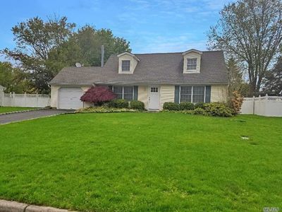 7 Cedar Ridge Dr, Ridge, NY, 11961