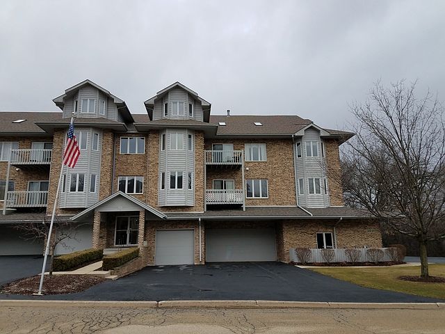1st image of 3102 Woodland Dr