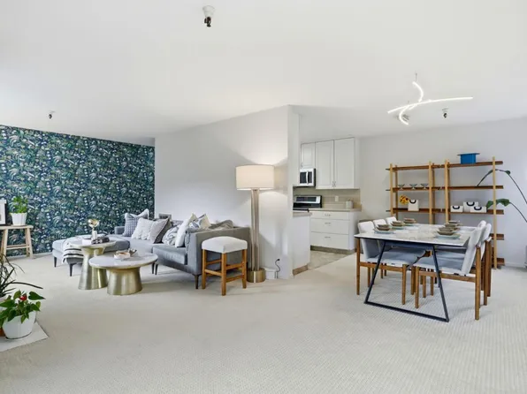 400 Ortega Ave APT 220, Mountain View, CA 94040