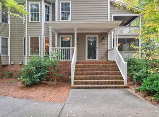 1427 Oakridge Cir, Decatur, GA 30033