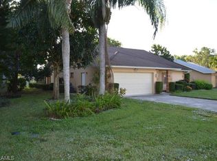 1388 Monarch Cir, Naples, FL 34116