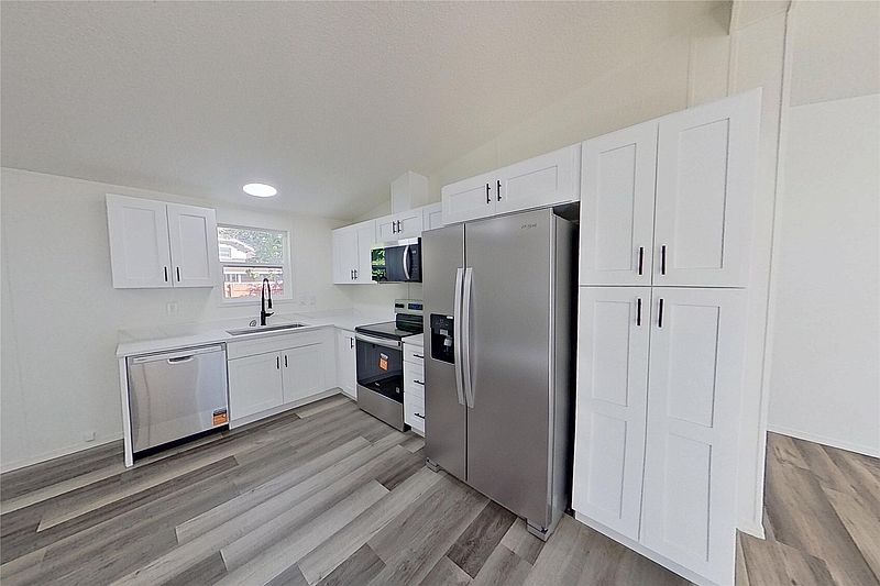 3rd image of 14903 Voss Place