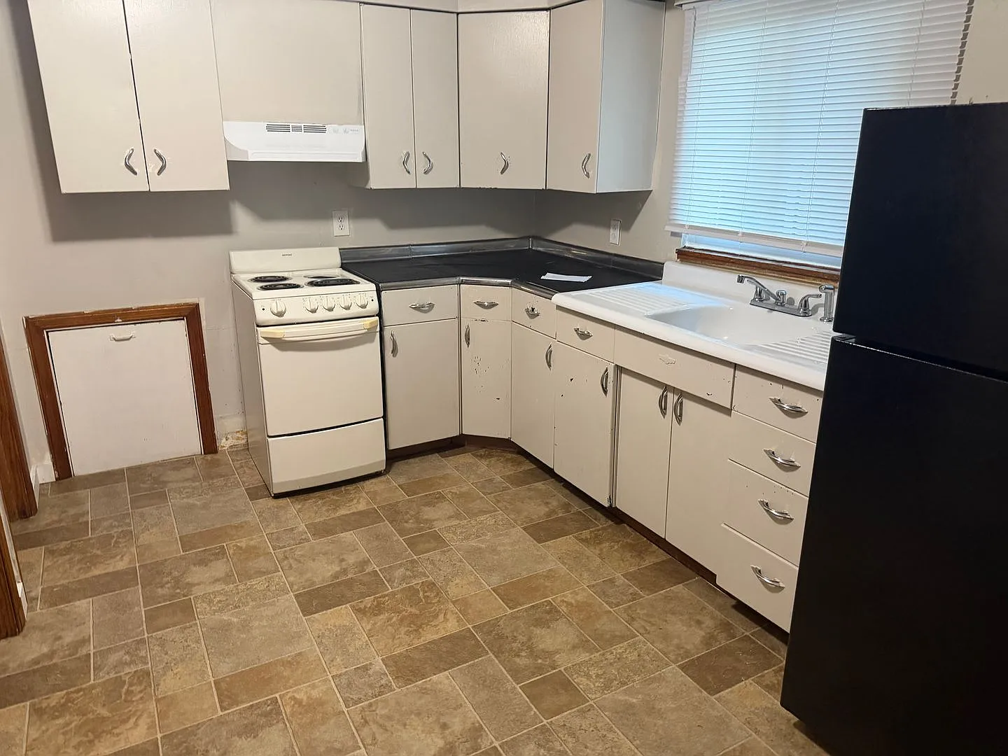 2551 Tilbrook Rd — Photo 2