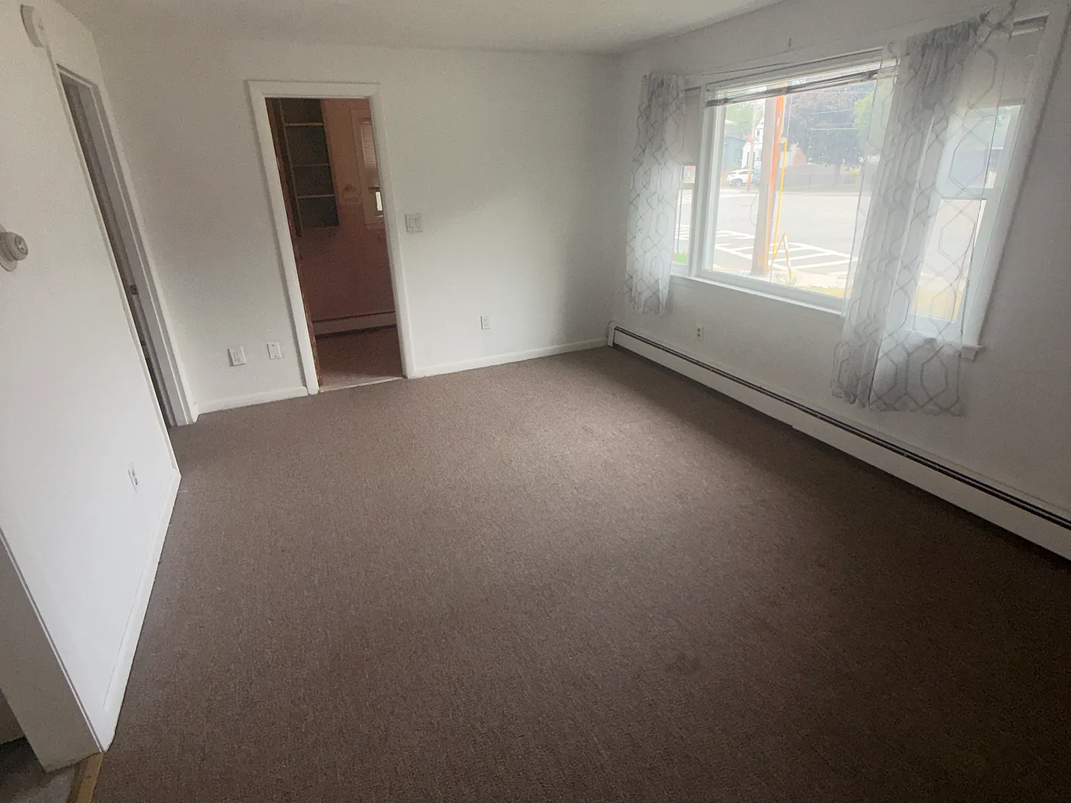 1 bed, 675 sqft, $1,800 — Photo 2