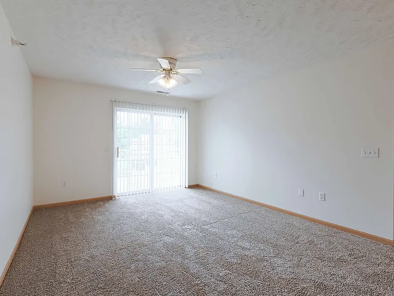 Park Ridge Apartments — Photo 30