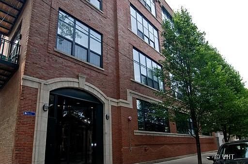 1st image of 1750 N Wolcott Ave APT 105