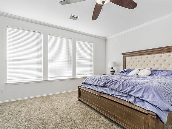 5th image of 10401 Sixpence Ln