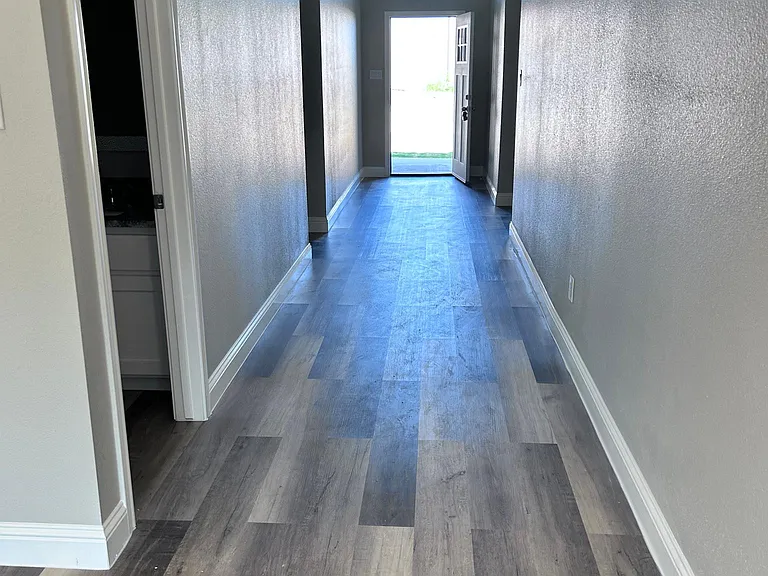 238 Marianne Cir — Photo 3