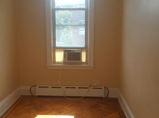 19-19 24th Rd, Astoria, NY 11102