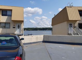 181 Bay Village Dr, Rochester, NY 14609