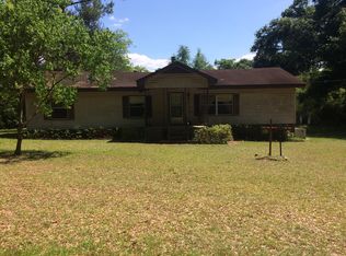 733 River Dr, Rowesville, SC 29133