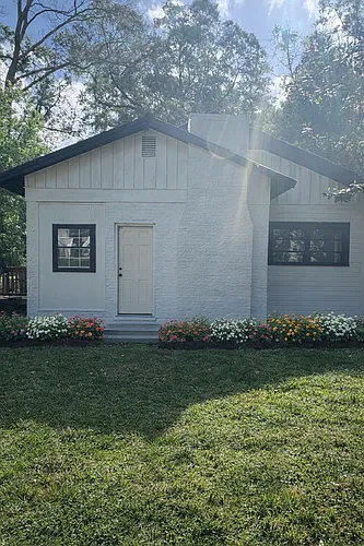 51 Gulf St Photo 1