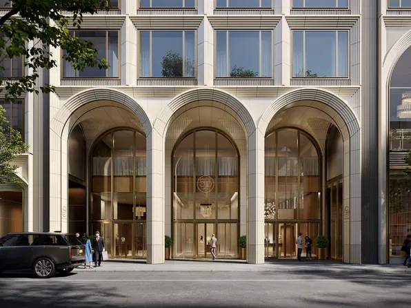 520 Fifth Avenue image 4 of 19