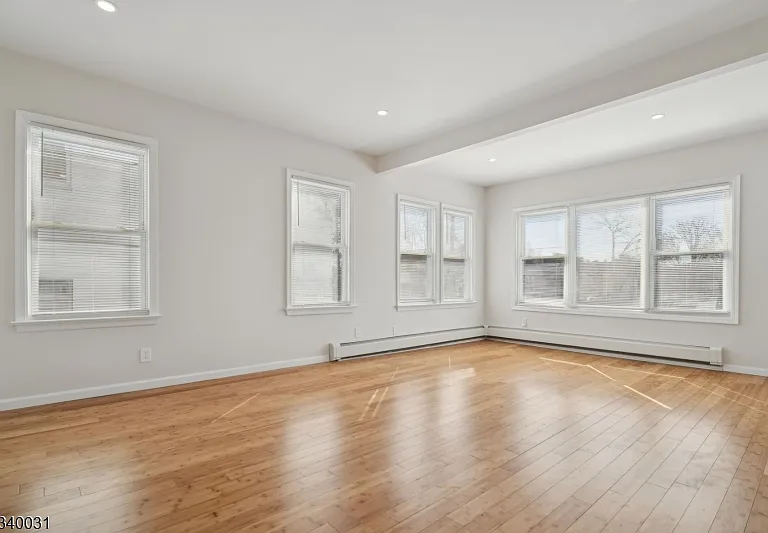 403 Abington Ave #2 — Photo 2