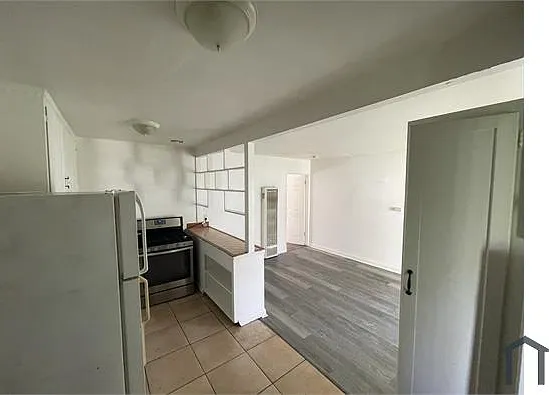 1 bed, $1,000 — Photo 4