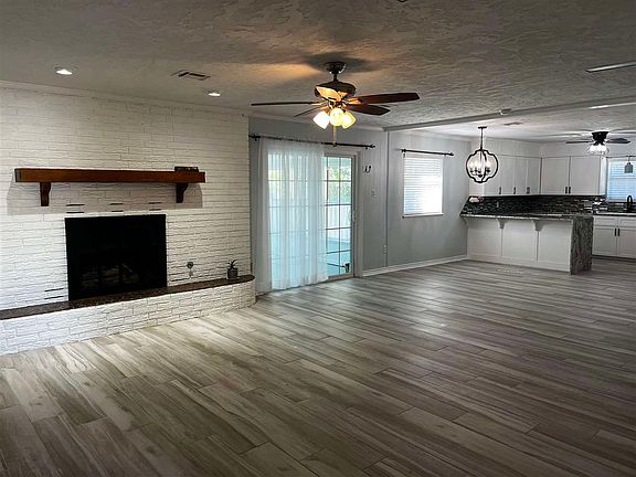 3rd image of 2804 NW Templeton Cir