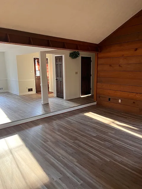 180 Little Creek Dr — Photo 4