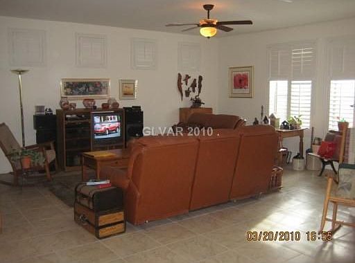 5th image of 4917 Woody Valley St
