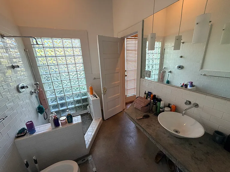 34 Rockyford Rd NE #D — Photo 10